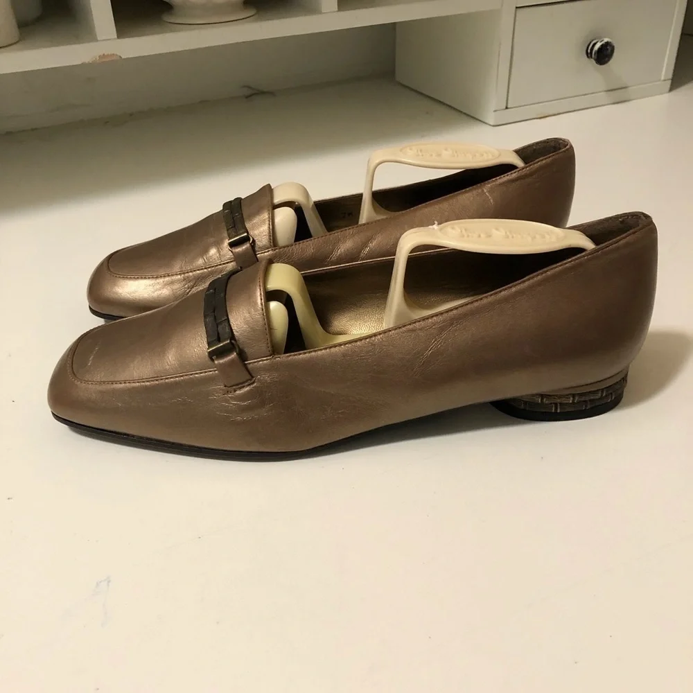 Stuart Weitzman beautiful color